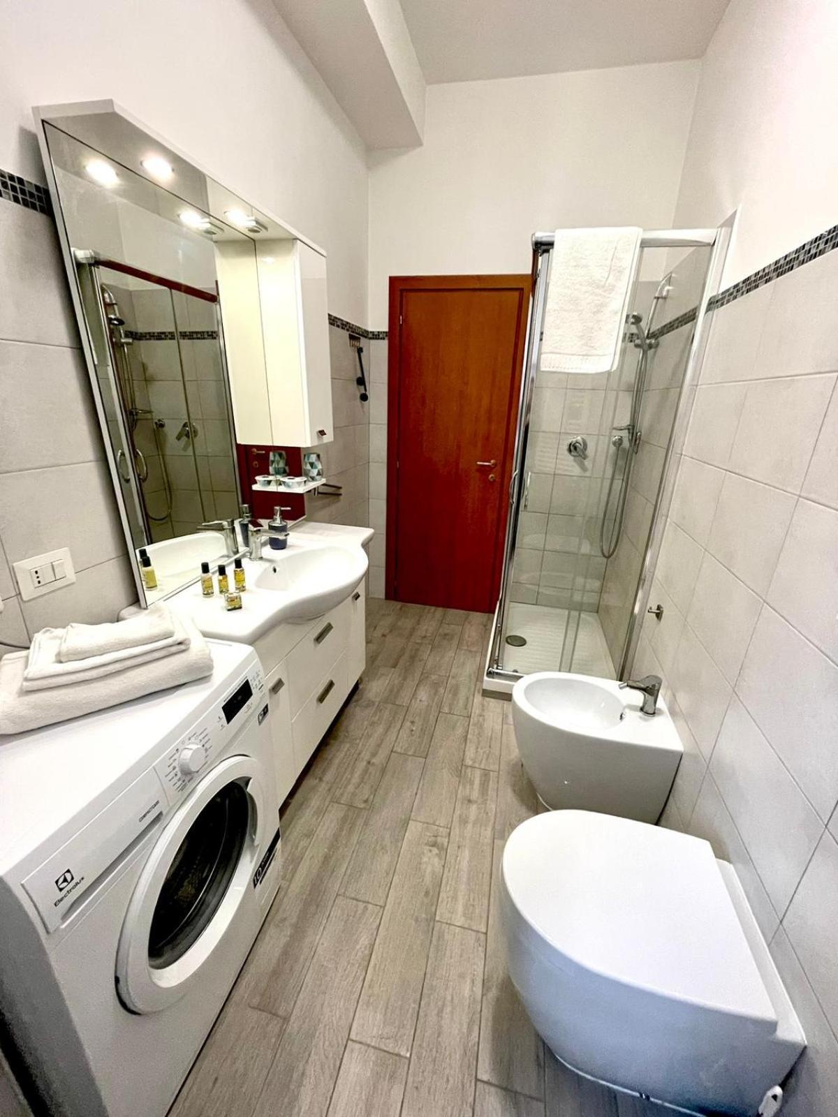 Lucens Domus Appartamento Roma Quartiere Trieste - Vicino Metro B1 - Kültér fotó